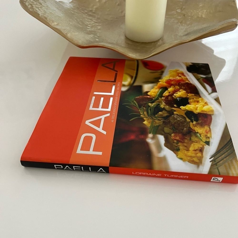 Coffee table book/Spanish recipie book
